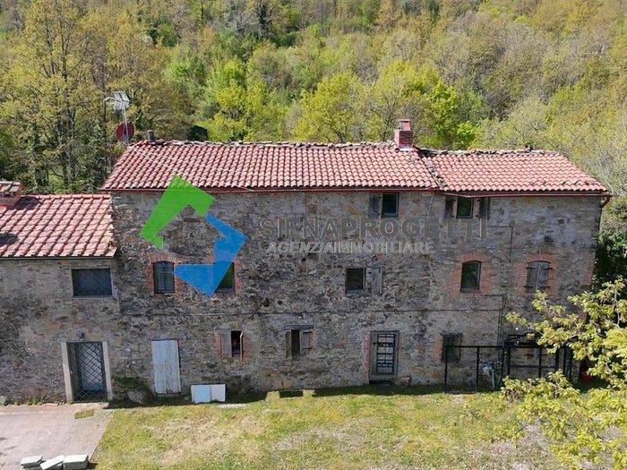Casa con 6 locali in vendita in Via per Montieri, Ciciano, Chiusdino