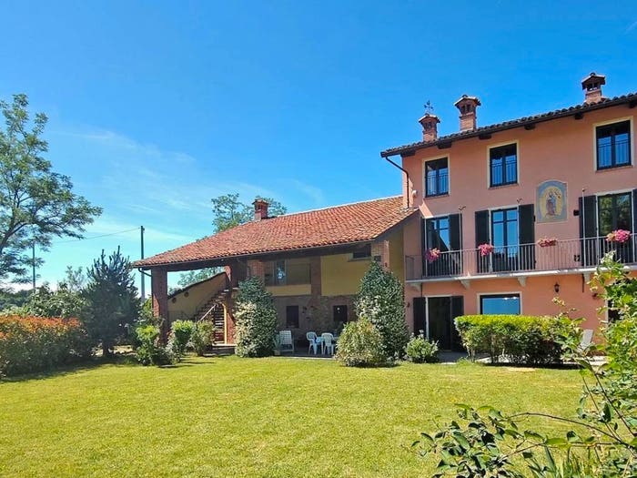 Casa con 6 locali in vendita in Bene Vagienna