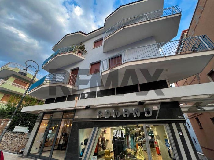 Appartamento quadrilocale in vendita in Centro, Formia