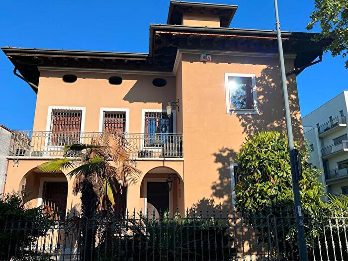 Appartamento quadrilocale in vendita in Via Giovanni Pascoli, Volturno, Brescia