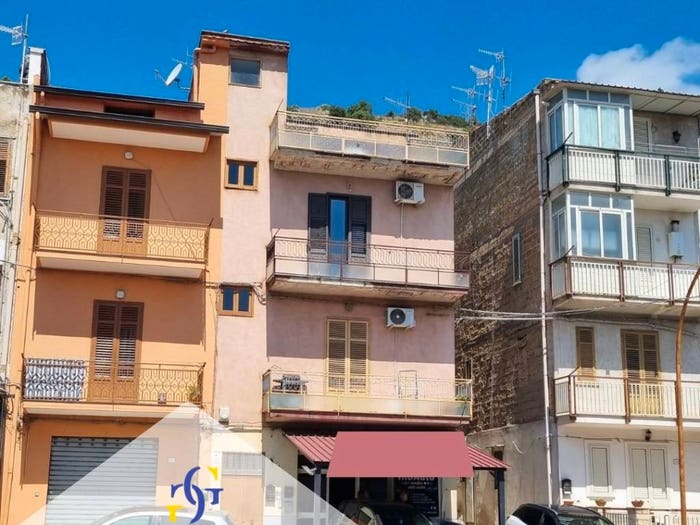 Appartamento quadrilocale in vendita in Corso Gaetano Scarpello, Centro, Misilmeri