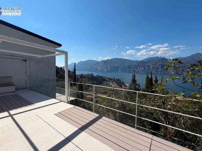 Casa con 5 locali in vendita in Località Colombere, Centro, Malcesine