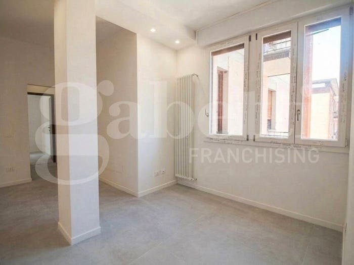Appartamento trilocale in vendita in Via Calori, San Felice, Bologna