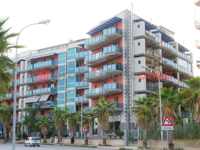 Appartamento trilocale in vendita in Via Maio Mariano, Centro, Milazzo