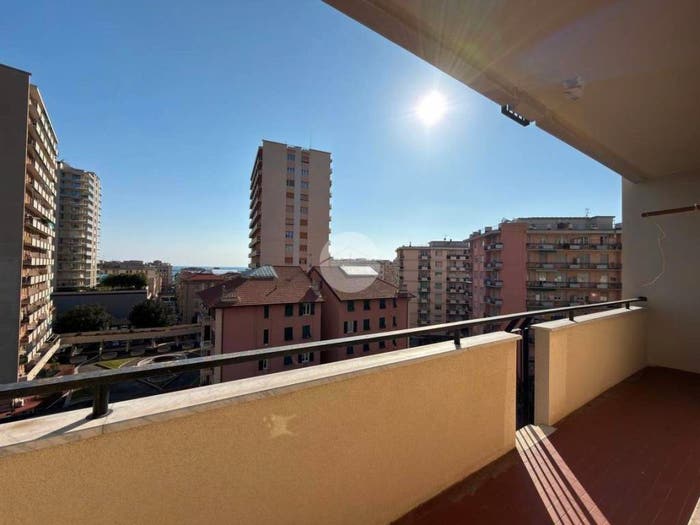Appartamento con 5 locali in vendita in Via Giovanni Opisso, Pegli, Genova