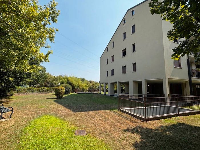 Appartamento trilocale in vendita in Via della Gallarana, Amati Stadio, Monza