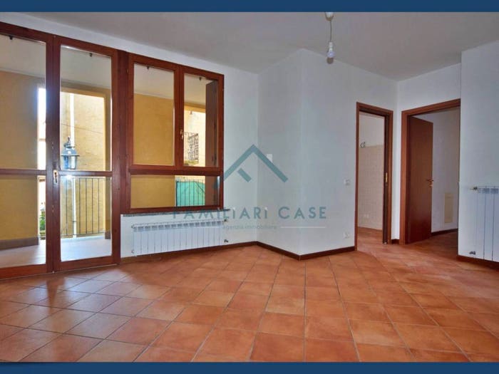 Appartamento quadrilocale in vendita in Vicolo Magnani, Centro, Gazzada Schianno