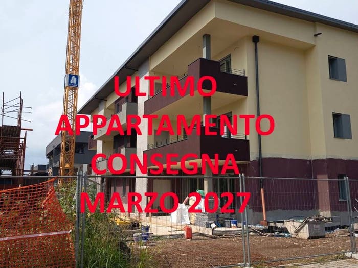 Appartamento quadrilocale in vendita in Via Monte Generoso, Centro, Caronno Pertusella