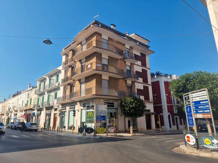 Appartamento quadrilocale in vendita in Corso Giuseppe Garibaldi, Fasano Paese, Fasano