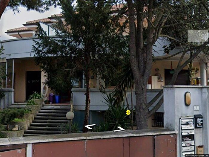 Appartamento quadrilocale in vendita in Via Santa Vittoria, Porto San Giorgio