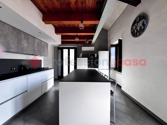 Appartamento bilocale in vendita in via Arona, Oleggio Castello