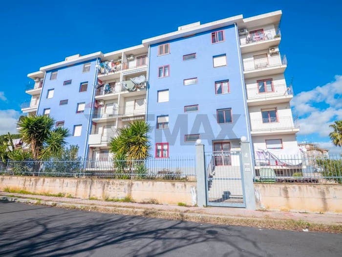 Appartamento trilocale in vendita in via empedocle, Centro, Caltagirone