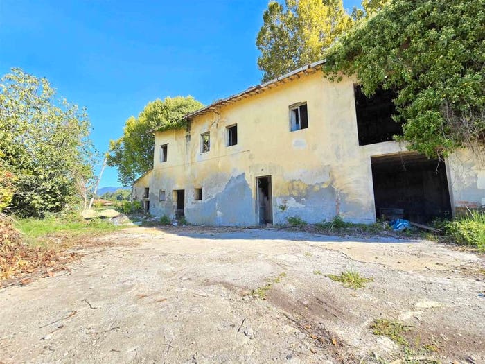 Casa con 6 locali in vendita in Piano di Mommio, Massarosa