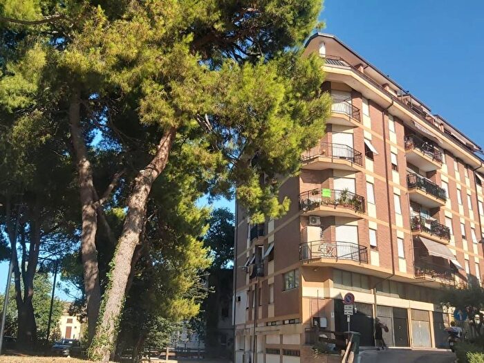 Appartamento quadrilocale in vendita in Via San Giovanni Bosco, Centro, Porto Sant'Elpidio