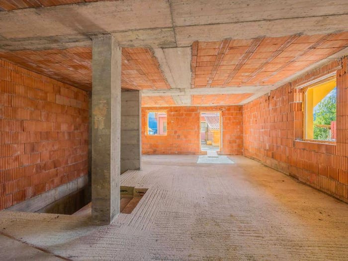 Appartamento trilocale in vendita in Via Giovanni Meneghelli, Predaia