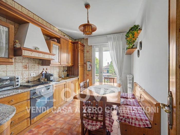 Casa con 6 locali in vendita in Via Roma, Centro, Brugine