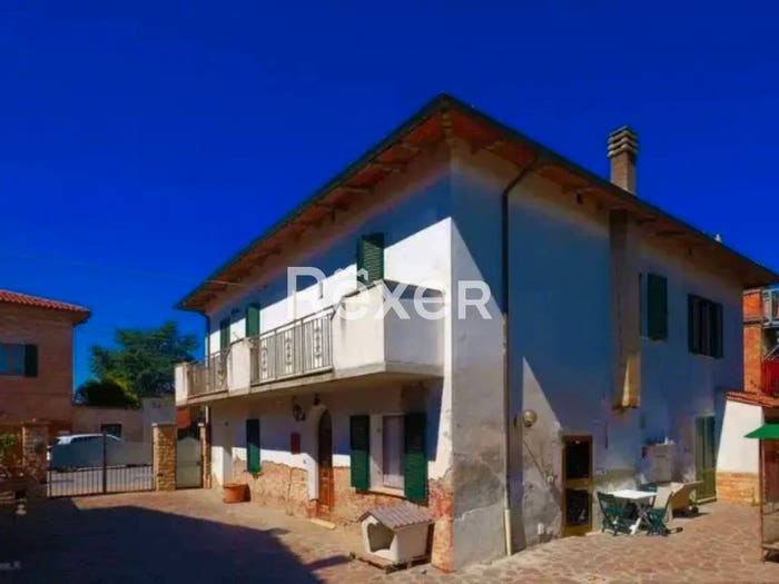 Casa con 6 locali in vendita in Via Fratelli Braschi, Acquaviva, Montepulciano