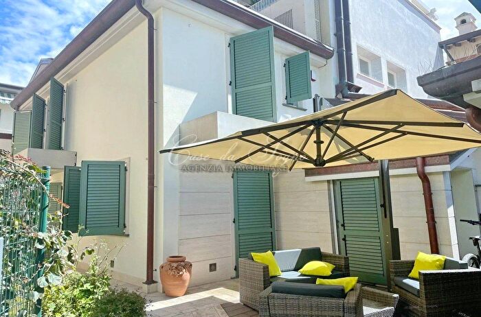 Casa con 5 locali in vendita in Via Giacomo Matteotti, Forte Dei Marmi