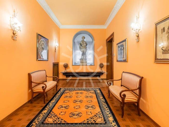 Casa con 6 locali in vendita in Centro, Dozza