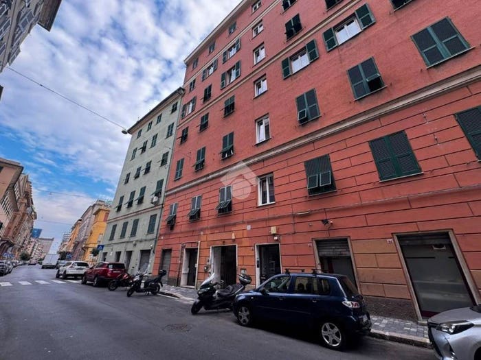 Appartamento quadrilocale in vendita in Via Sampierdarena, Sampierdarena, Genova