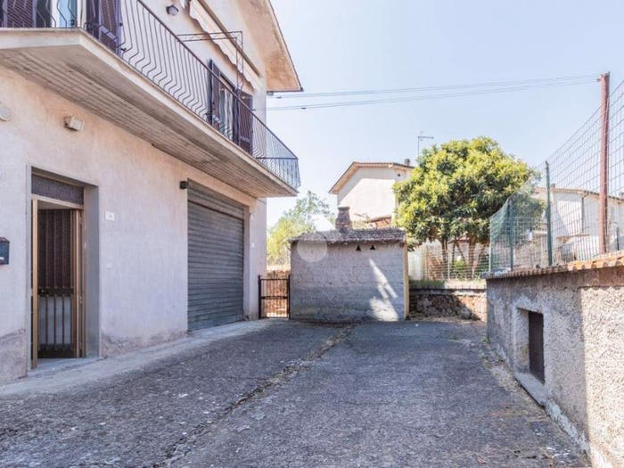 Appartamento con 5 locali in vendita in Via delle Case Nuove, Civitella Cesi, Blera