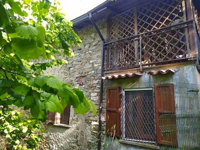Casa con 6 locali in vendita in Via Cesare Battisti, Centro, Borgo Val di Taro