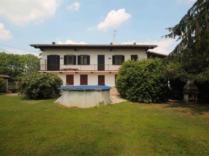 Casa con 5 locali in vendita in Centro, Oleggio