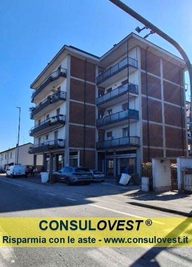 Appartamento trilocale in vendita in Via Giacomo De Medici, Centro, Magenta