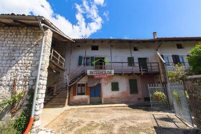 Casa con 6 locali in vendita in Via Mazzocco, Aviano Castello, Aviano