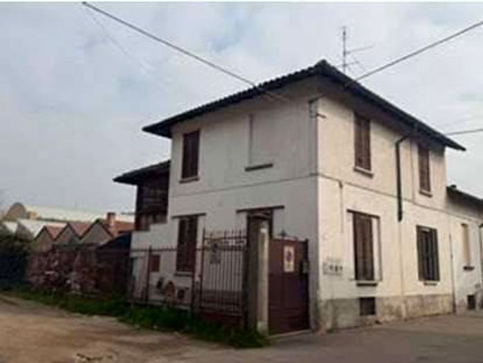 Appartamento bilocale in vendita in Via Corsica, Abbiategrasso