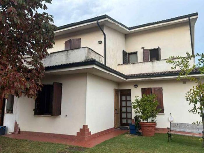 Casa con 6 locali in vendita in Via Sordello, San Giorgio Bigarello