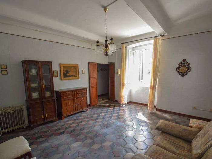 Appartamento quadrilocale in vendita in Via Scaglia, Mele