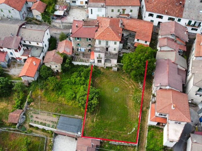 Casa con 6 locali in vendita in Borgata Ponte, Murialdo