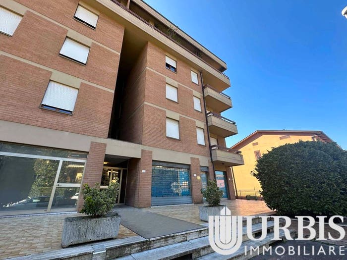 Appartamento con 5 locali in vendita in Via Alcide De Gasperi, Bastia, Bastia Umbra