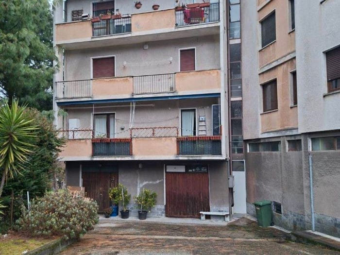Appartamento trilocale in vendita in Laveno, LavenoMombello