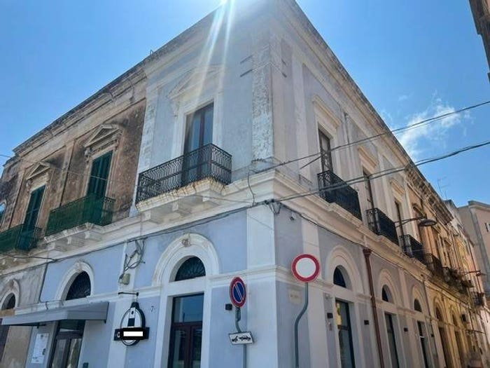 Appartamento quadrilocale in vendita in Via Zara, Centro Storico, Brindisi