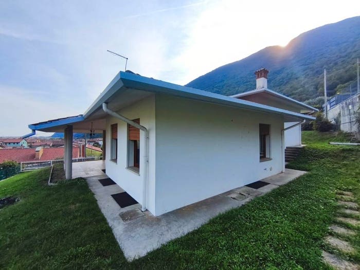 Casa quadrilocale in vendita in Contrà Castelvecchio, Campese, Bassano del Grappa