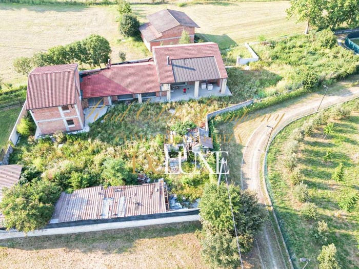 Casa con 6 locali in vendita in Pré, Bassano del Grappa