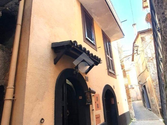 Appartamento trilocale in vendita in Via della Portella, Centro, Paliano