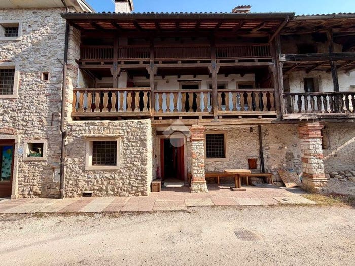 Casa con 6 locali in vendita in Via Dante Alighieri, Mura, Cison di Valmarino