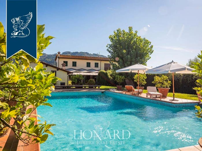 Casa con 6 locali in vendita in Piano di Mommio, Massarosa