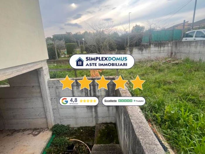 Appartamento con 6 locali in vendita in Via Venezia, Fiano Romano