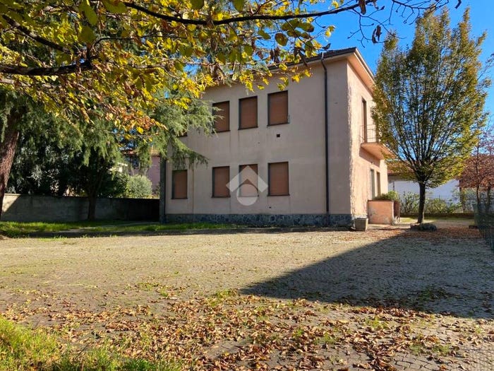 Casa con 5 locali in vendita in via garibaldi, Paderno d'Adda