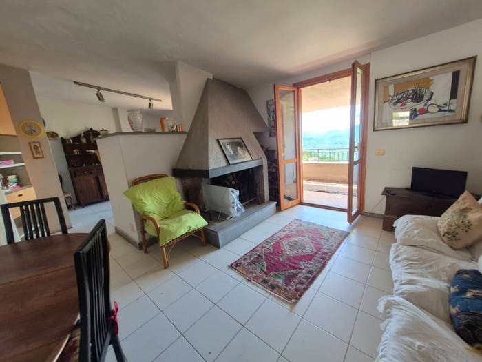 Appartamento trilocale in vendita in Via San Rocco, Vallinfreda
