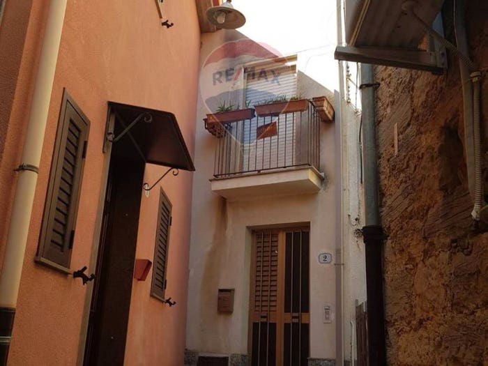 Casa quadrilocale in vendita in Cortile La Greca, Centro, Nicosia