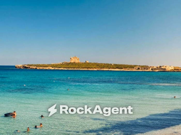 Casa quadrilocale in vendita in Via Giosuè Carducci, Portopalo di Capo Passero