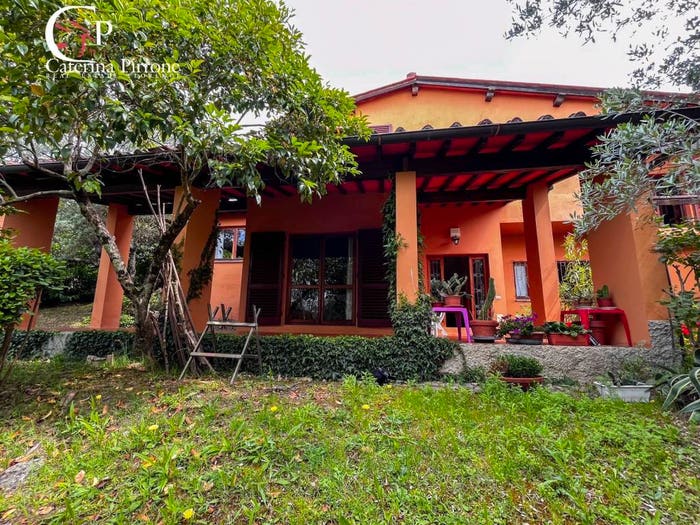 Casa con 6 locali in vendita in via dell'Oliveta, L'Ugolino, Impruneta