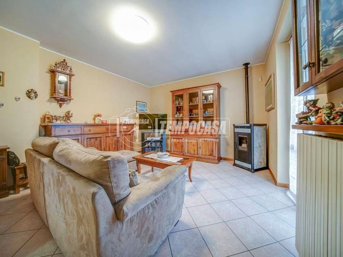 Casa trilocale in vendita in Via Guido Rossa B, Bolladello Peveranza, Cairate