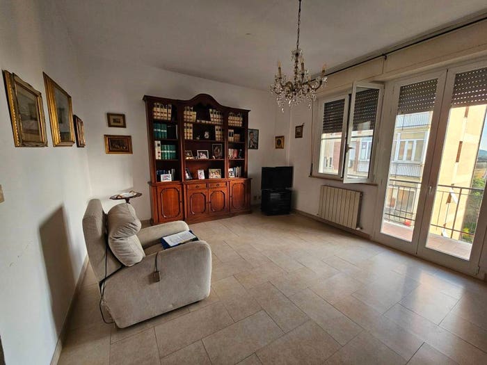 Appartamento con 5 locali in vendita in Coteto, Livorno