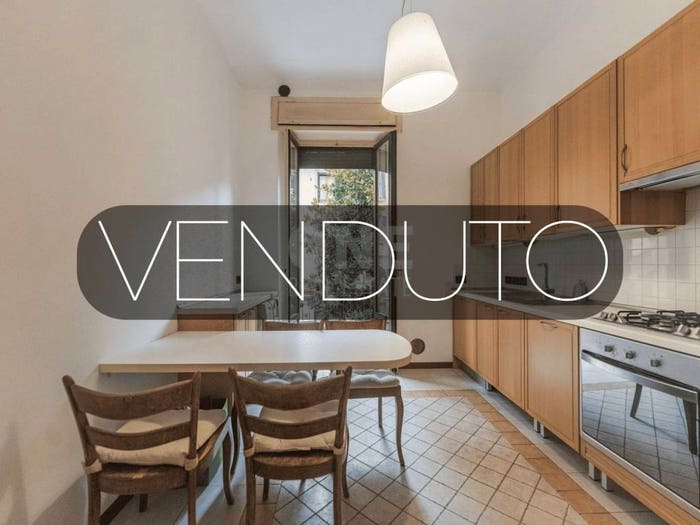 Appartamento trilocale in vendita in Viale Tunisia, Porta Venezia, Milano